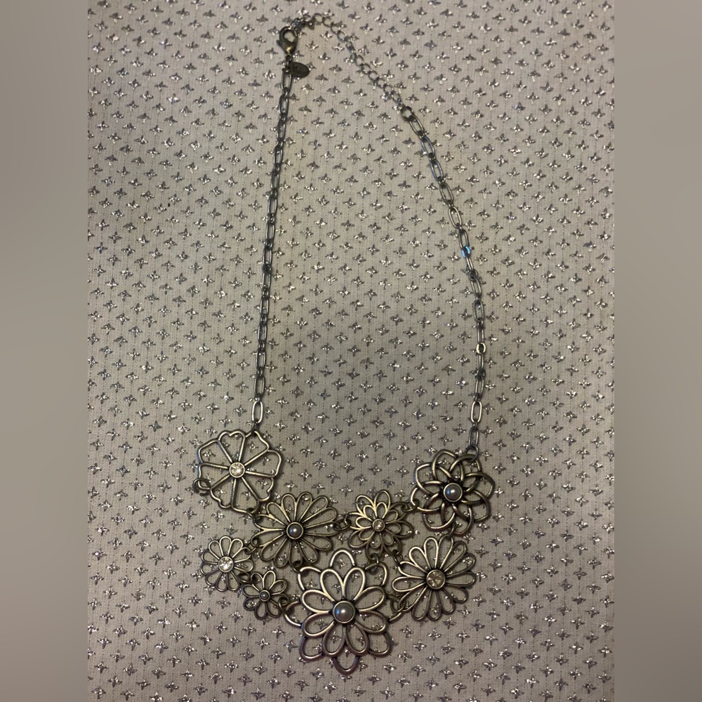 Daisy Necklace